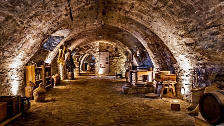 Medieval Food and Drink Storage